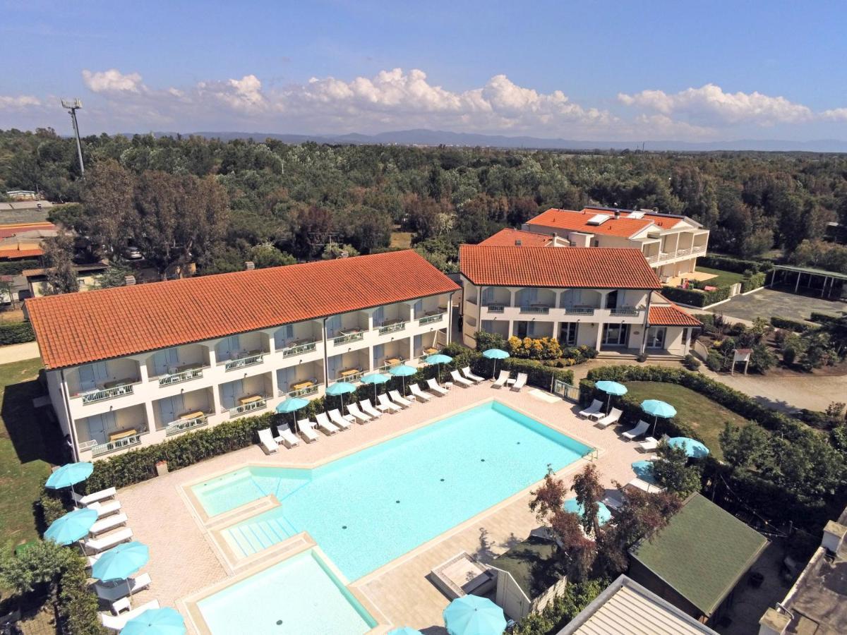 Apartments In Residence In Vada With Swimming Pool 450 Meters From The Sea Exteriér fotografie